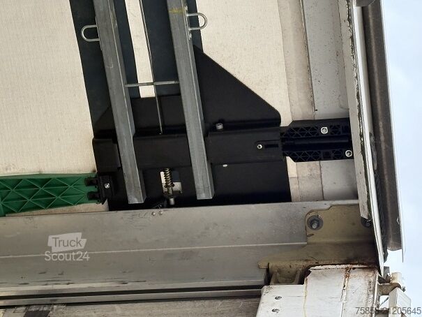 Chassis intercambiável com plataforma e lona Krone Jumbo 7,82m 3m hoch Hubdach + Edscha