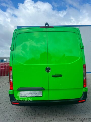 Skåpbil MERCEDES-BENZ SPRINTER 317 LANG 9G-TRONIC TOTWINKEL 360°KAMERA