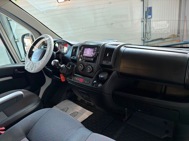 Bestelwagen met verhoogd dak PEUGEOT Boxer 333 L2H2 *WERKSTATTWAGEN*KLIMA*R.CAM*AHK
