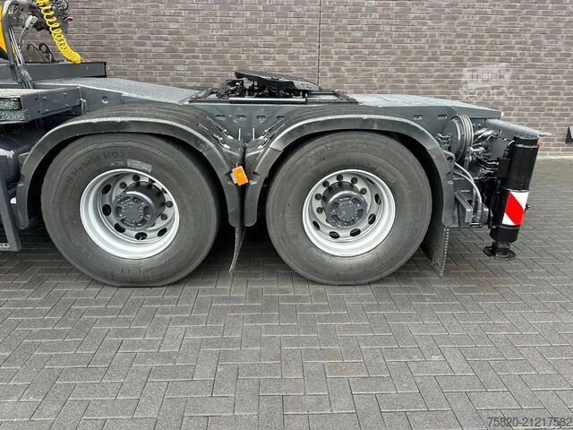 Vrachtwagen met kraan Volvo FH 480 8X4 TREKKER + EFFER 1355/8S KRAAN/KRAN/C...