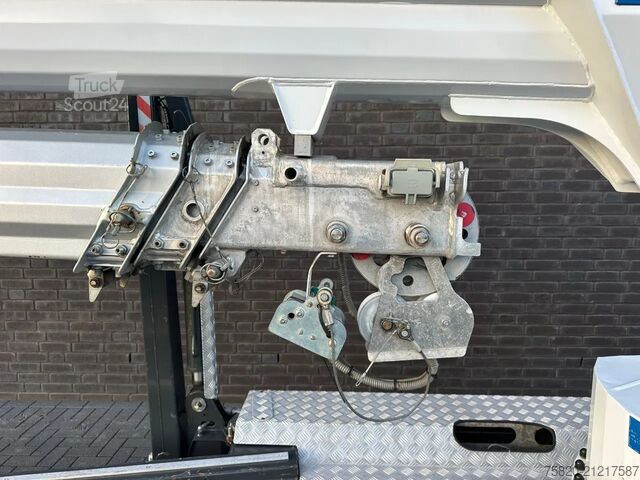 Grua todo-o-terreno Böcker AHK 34/1800 MONTAGE KRAAN/KRAN/GRUA /CRANE