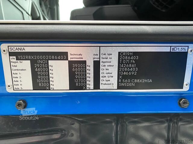Camion-grue Scania R560 V8 8X2 TREKKER/BAKWAGEN + HIAB 477E-8 HIPR...