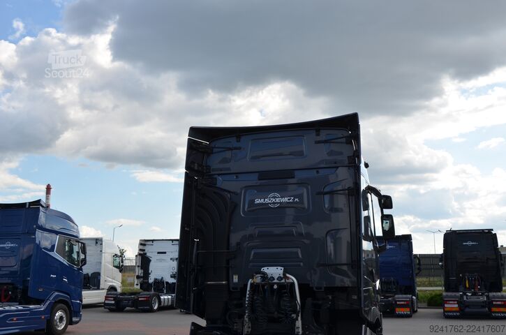 Standarta vilcējs Renault T 520 HIGH / 2021r / KLIMA P. XENON /LED/ALUSY/ACC/SKÓRY/NAVI/DE/7333
