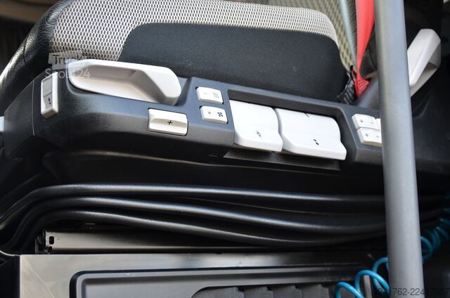 Standarta vilcējs Renault T 520 HIGH / 2021r / KLIMA P. XENON /LED/ALUSY/ACC/SKÓRY/NAVI/DE/7333