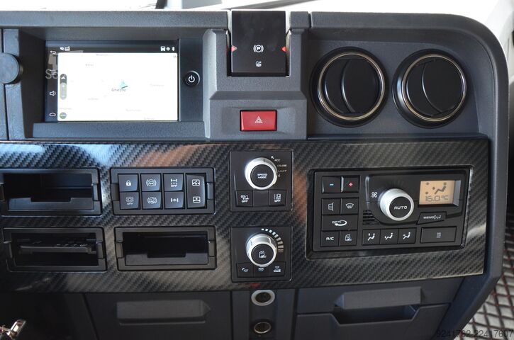 Standarta vilcējs Renault T 520 HIGH / 2021r / KLIMA P. XENON /LED/ALUSY/ACC/SKÓRY/NAVI/DE/7333
