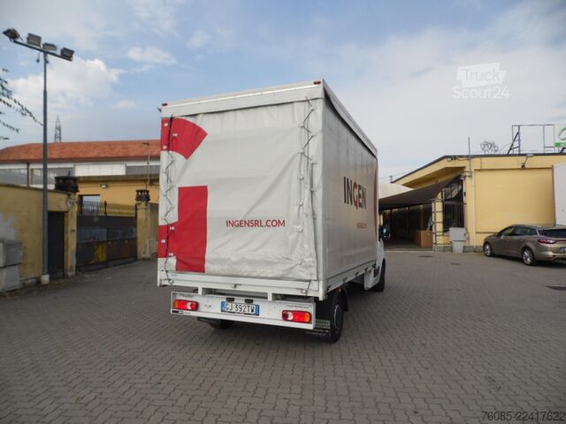 Korba s oblúkmi a plachtou Renault MASTER