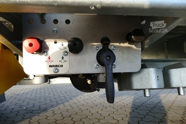 Lavtloader trailer MÜLLER-MITTELTAL 18 t. Kombi Abroller Absetzer Tieflader, Luft