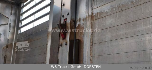 Ló-szállító utánfutó MENKE-JANZEN Viehanhänger 3 Stock Hubdach Aggregat