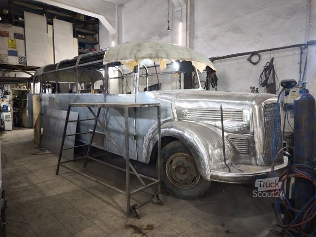 Távolsági autóbusz SETRA Kässbohrer Setra S 6, S 7, S 9 , S 10Oldtimerbus