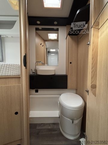 Semi-integrated camper SUNLIGHT Adventure T 68C Fiat