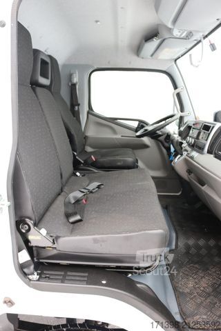 Фургон с брезентова завеса FUSO 7C18 Pritsche + Plane + LBW + Klima nur 57tkm