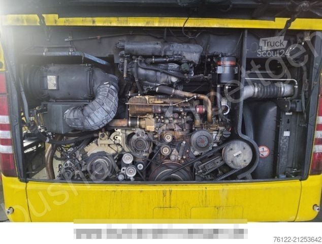 Autocar MERCEDES-BENZ Travego/RHD-M/55Sitze/Tourismo/Brandschaden