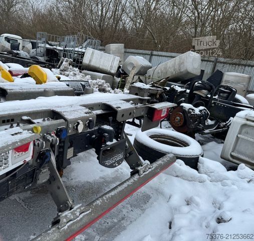 Wechselfahrgestell LKW IVECO IVECO S-Way AS 260 damaged Intarder
