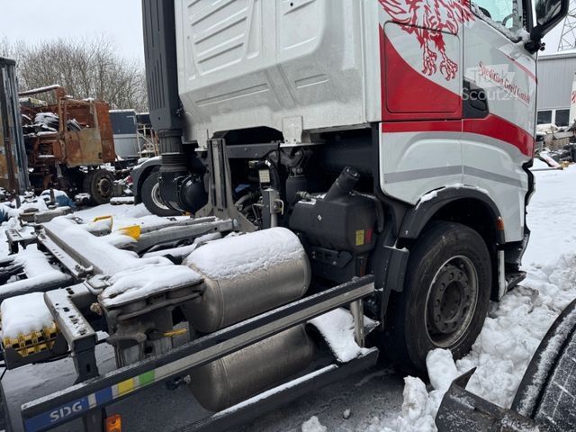 Wechselfahrgestell LKW IVECO IVECO S-Way AS 260 damaged Intarder