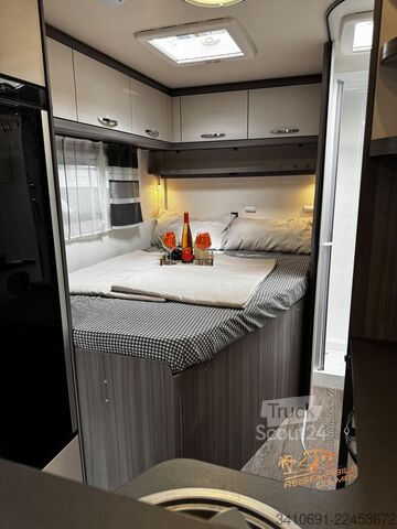 Polointegrovaný karavan HOBBY Optima OnTour T65 FL SAT TV Fahrradträger Solar
