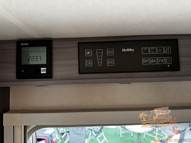 Polointegrovaný karavan HOBBY Optima OnTour T65 FL SAT TV Fahrradträger Solar