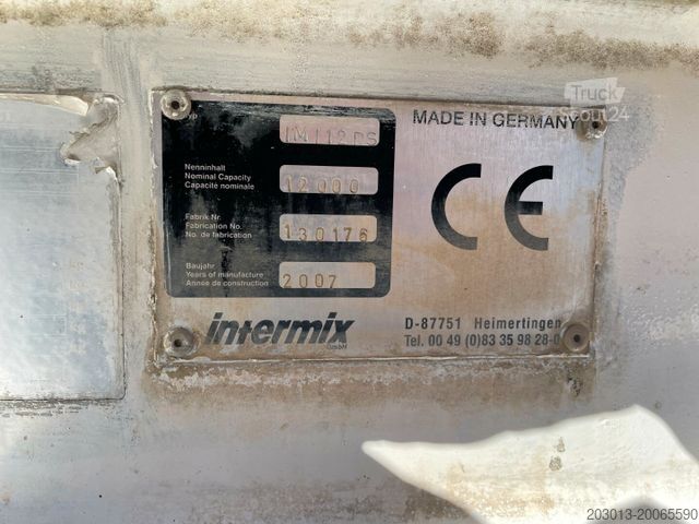 Semitrailer Betonmischer-Auflieger Intermix 12 m³ mit Motor