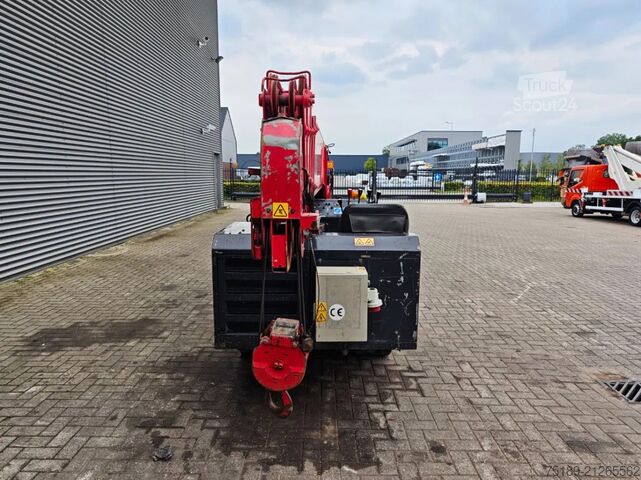 Minikran Unic URW 506 CDE