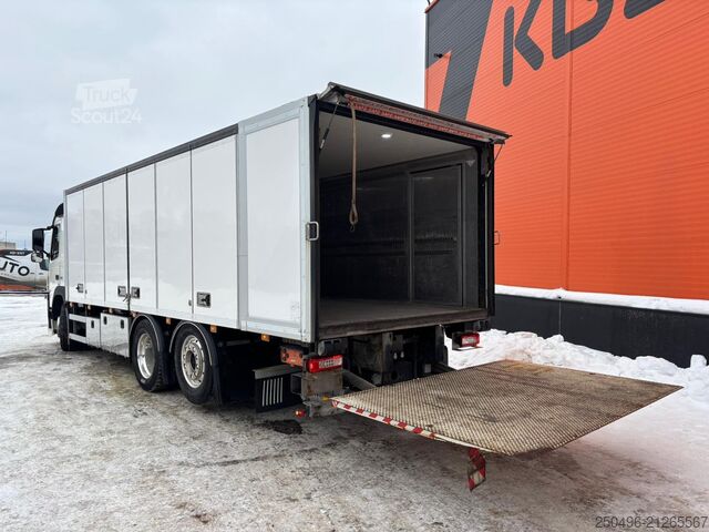 Dobozos test Volvo FM 370 6x2*4 BOX L=7257 mm