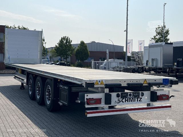 Polpriklopnik s ploščadjo Schmitz Cargobull Plateau Standard