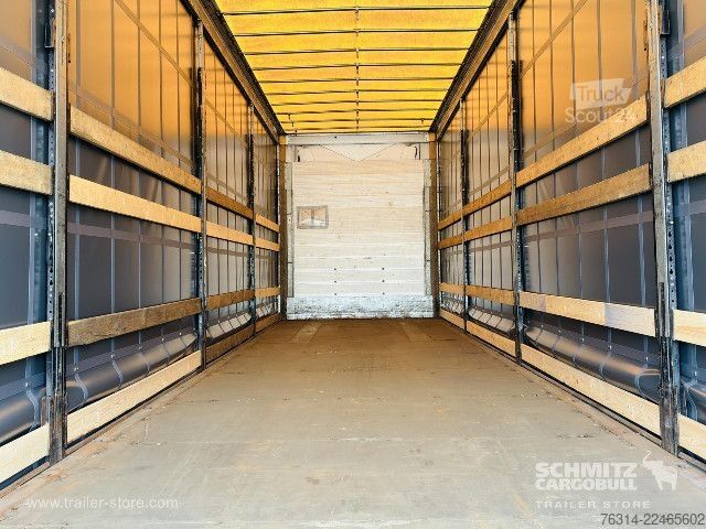 Atvērta puspiekabe ar tentu Schmitz Cargobull Curtainsider Mega Getränke