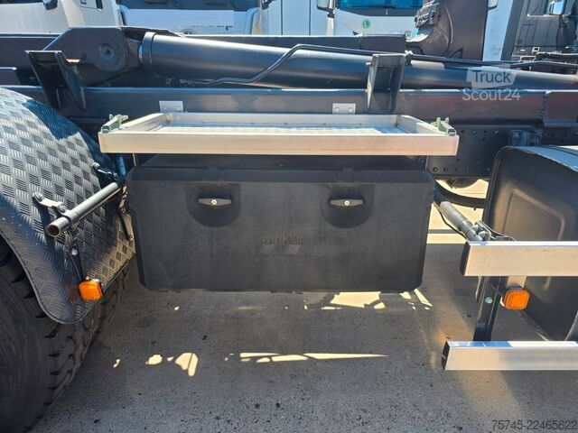 Φορτηγό γερανός roll-off MAN TGA 26.440 * ABROLLKIPPER * BLATT * KLIMA *