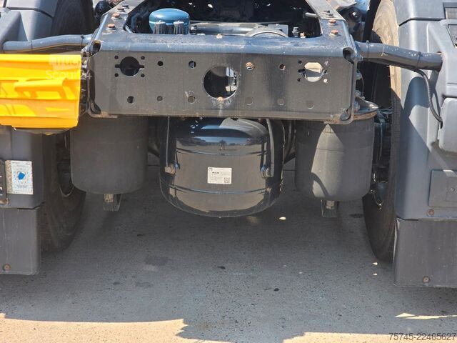 وحدة جرار قياسية MAN TGX 18.510 *ACC*2X TANK * RETARDER*1.HAND