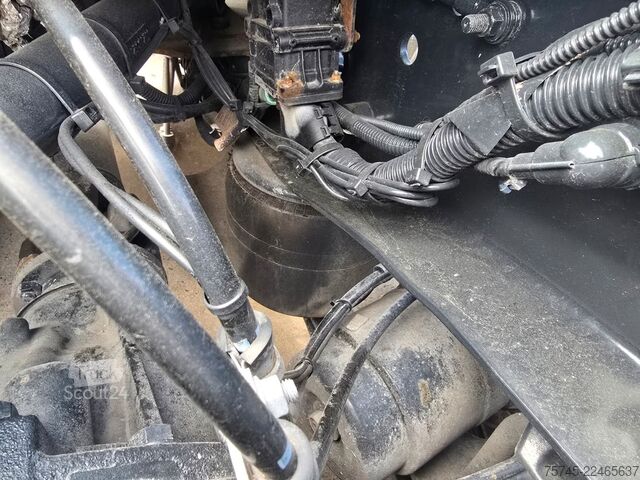 Standardowy ciągnik siodłowy IVECO S-WAY 530 * RETARDER * 2 X TANK * ACC * WENIG KM