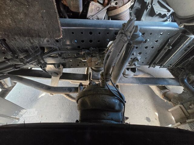 Standardowy ciągnik siodłowy IVECO S-WAY 530 * RETARDER * 2 X TANK * ACC * WENIG KM