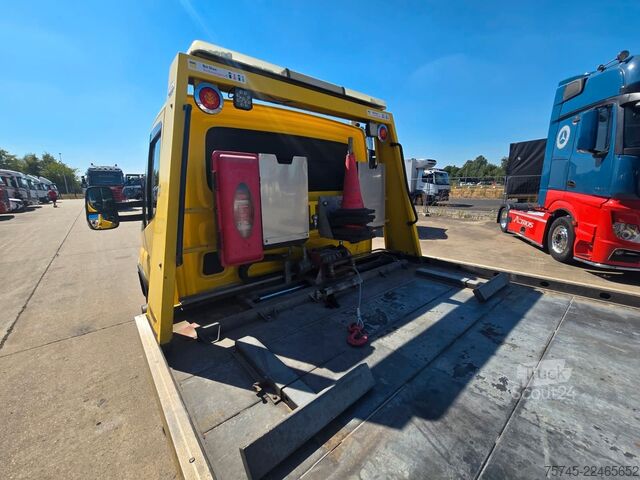 Vehicul de tractare IVECO DAILY 70C18 * SCHIEBEPLATEAU * KLIMA * SPURHALTE
