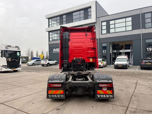 Standard-SZM Volvo FH 13.420 Globetrotter / Mega / 2x Tank / Full Air