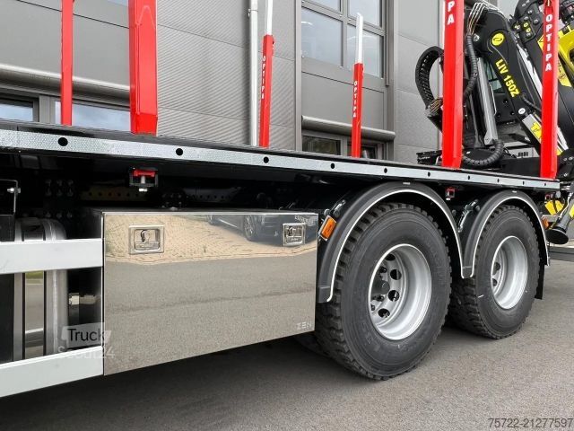 Transportator de lemn Scania R590 6x4 BL Plattform / Kran TAJFUN LIV L150Z