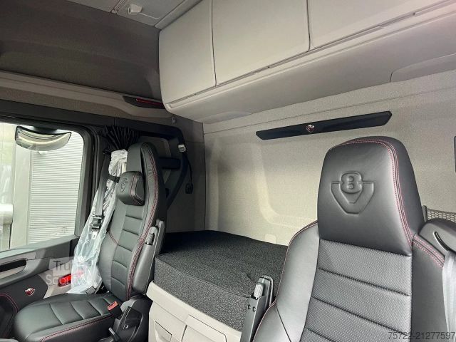 Transportator de lemn Scania R590 6x4 BL Plattform / Kran TAJFUN LIV L150Z