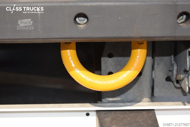 Hűtő félpótkocsi SCHMITZ CARGOBULL SKO FP 60 ThermoKing SLXi 300