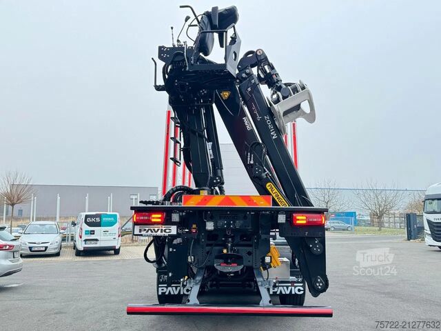 Transportator de lemn MAN TGS 26.520 6x4-4 BL Schemel Epsilon Kran