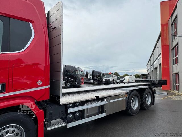 Logging truck SCANIA R590 6x4 Kurzholz Kran und Schemel nach Wahl