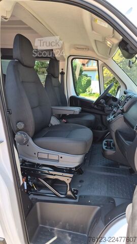 Magas tetős furgon PEUGEOT Boxer  Hochraum 9 Sitzer L3H2 verglast BlueHDi