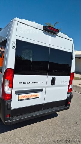 Magas tetős furgon PEUGEOT Boxer  Hochraum 9 Sitzer L3H2 verglast BlueHDi