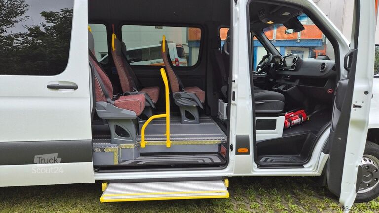 Kleinbus MERCEDES-BENZ Sprinter Lord Light 22 Sitzer Lagerfahrzeug Akti