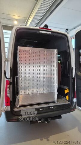 Kleinbus MERCEDES-BENZ Sprinter Lord Light 22 Sitzer Lagerfahrzeug Akti