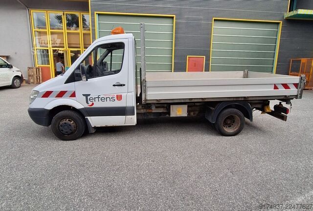 Trojsmerný sklápací vozík 5t Mercedes-Benz Sprinter 515