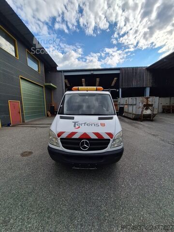 Trojsmerný sklápací vozík 5t Mercedes-Benz Sprinter 515