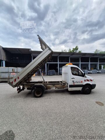 Trojsmerný sklápací vozík 5t Mercedes-Benz Sprinter 515