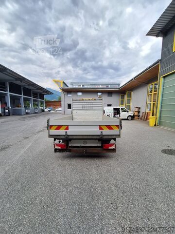 Trojsmerný sklápací vozík 5t Mercedes-Benz Sprinter 515