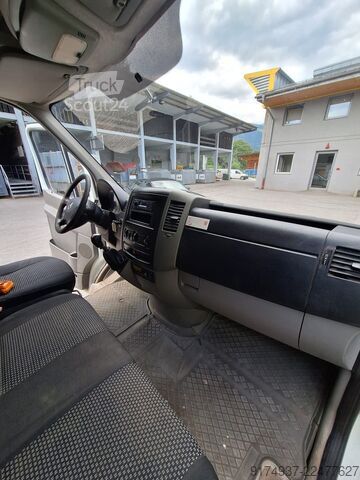Trojsmerný sklápací vozík 5t Mercedes-Benz Sprinter 515