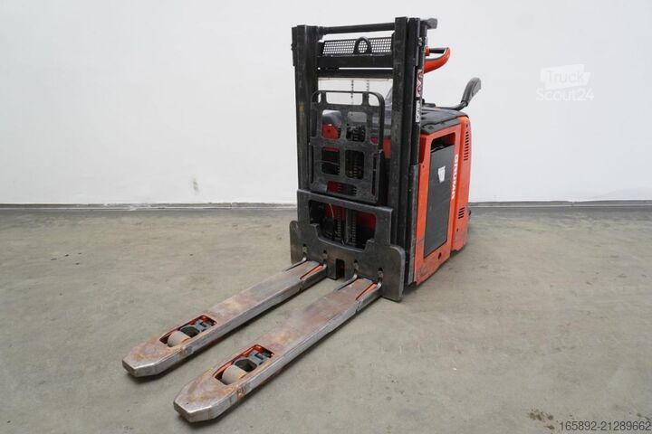 Hochhubwagen Linde D 12 HP AP 133