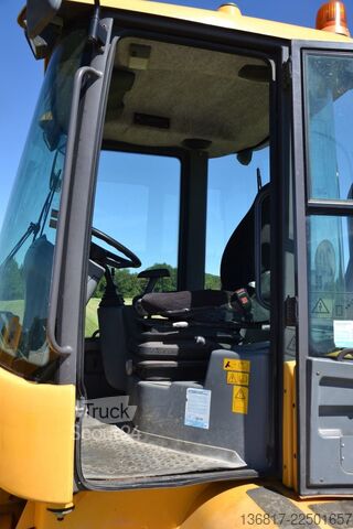 Utovarivač na točkovima VOLVO L 30 G Radlader / Schaufel + Gabel / hydr. SW