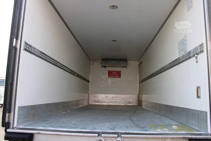 Soğutmalı/dondurulmuş taşıma Iveco Eurocargo 140E + CARRIER + MANUAL + ATP!! LIFT...