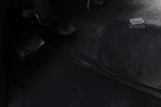 Transport frigorifique Iveco Eurocargo 140E + CARRIER + MANUAL + ATP!!  LIFT...