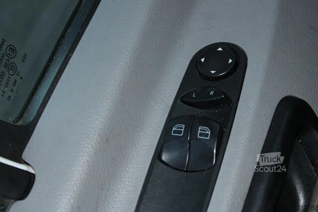 Soğutmalı kasa Mercedes-Benz Sprinter 316 + THERMO KING